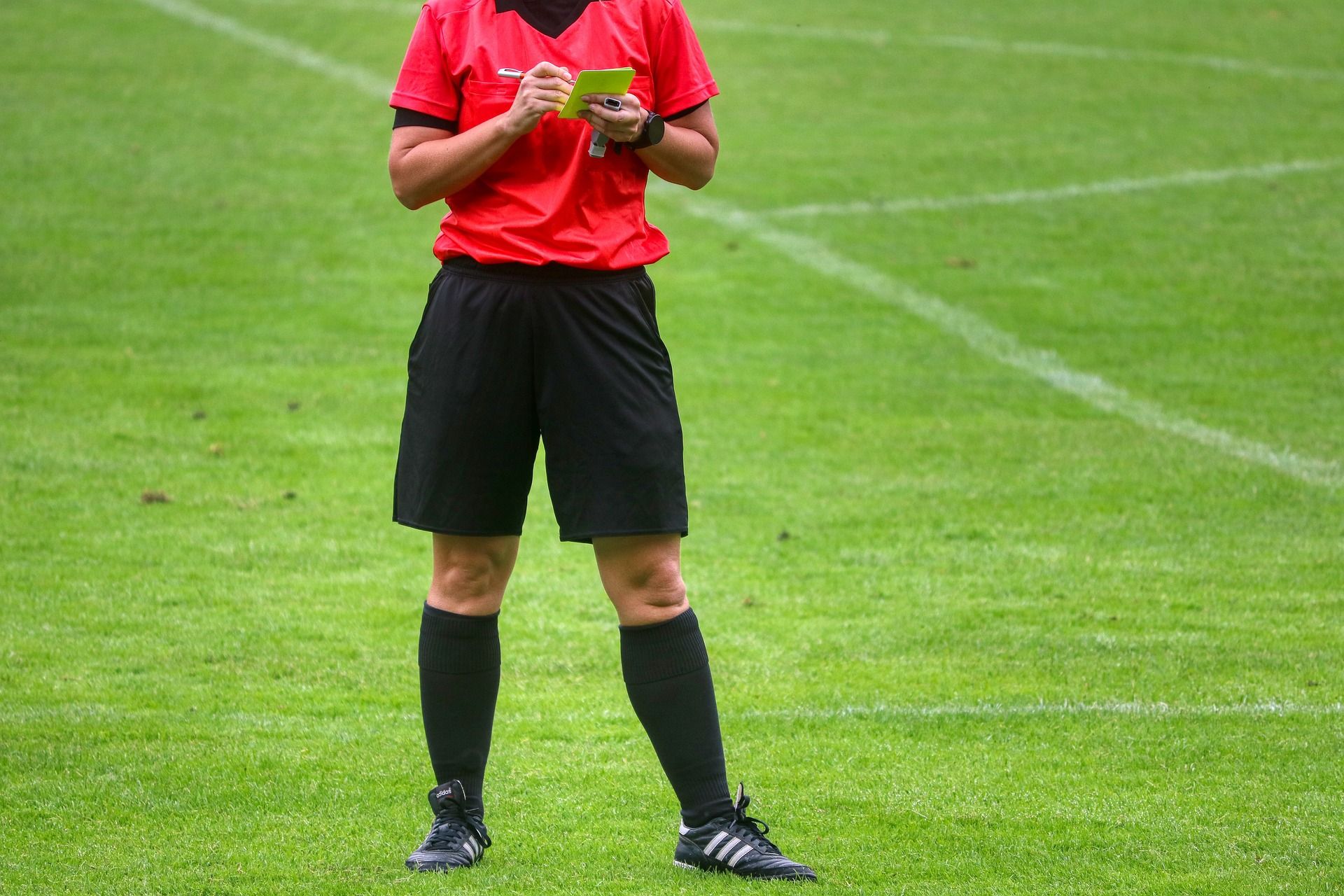 Stephanie Frappart Becomes The First Female Referee To Officiate At Men