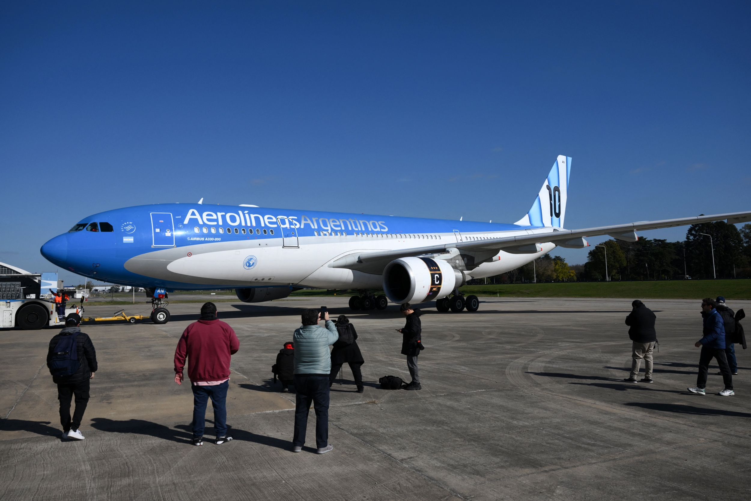 Argentina locked in $600M to transform Ezeiza and 14 airlines are already feeling it - Latin Times thumbnail