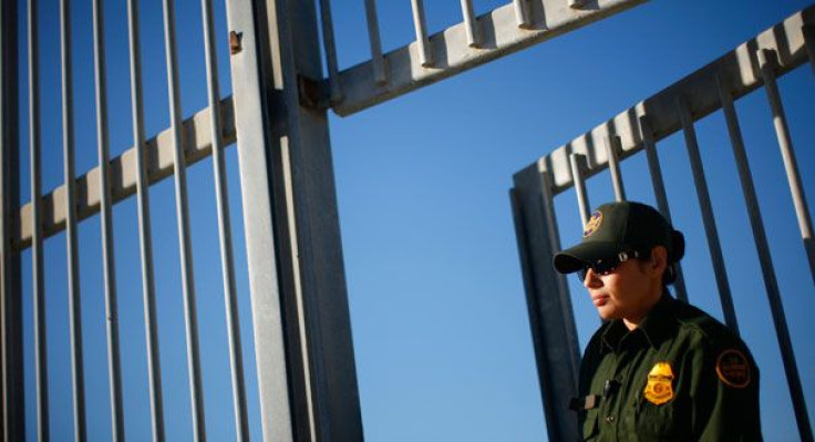 A Border Patrol officer at the US-Mexico border.
