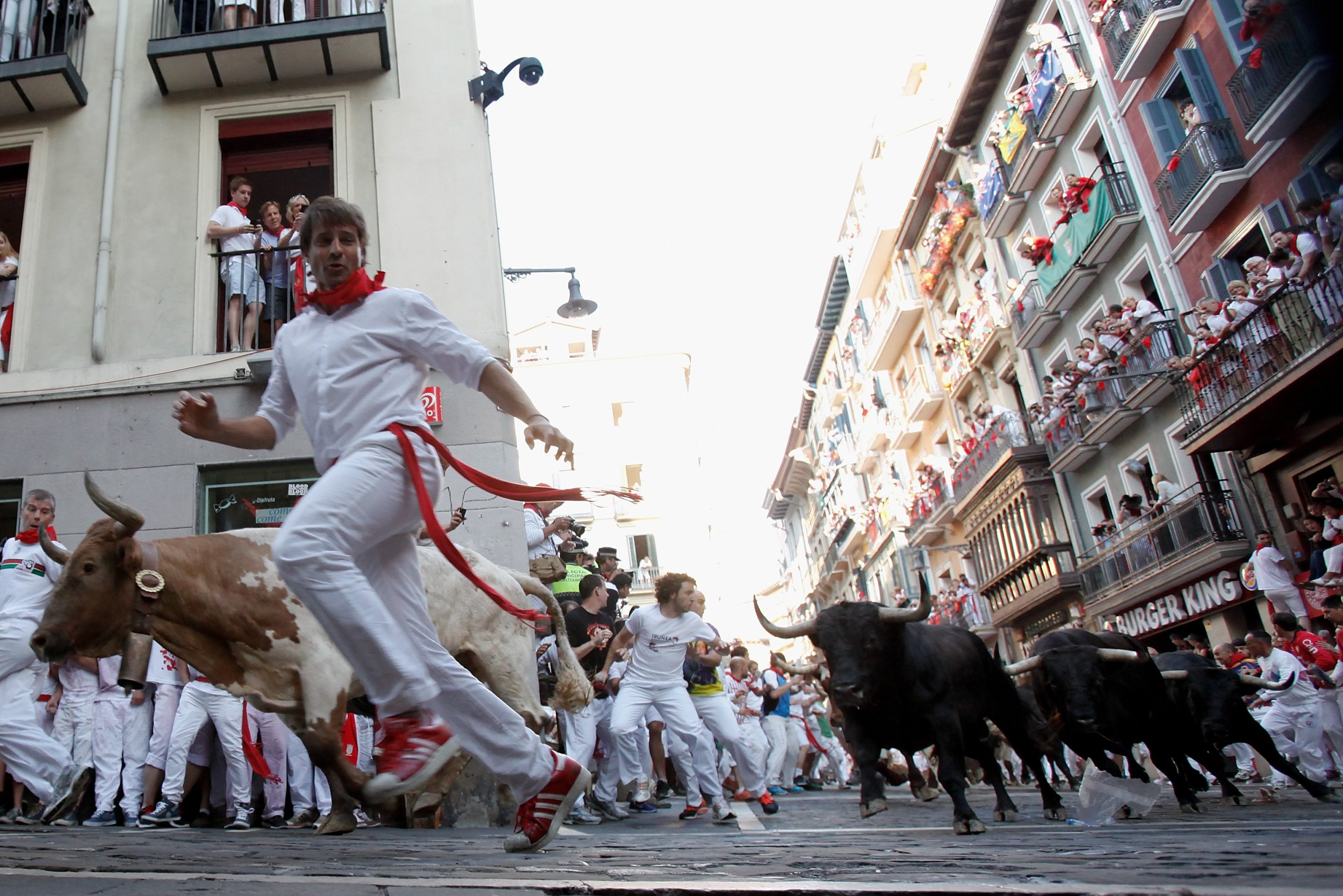Pamplona Spain Bull Run 2013 Leaves 4 Injuries And None Gored On Day 1