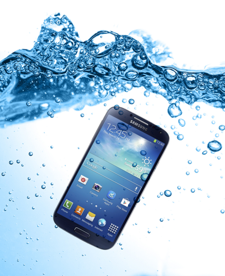 Is Samsung's Galaxy S4 Active really water proof? We are not so sure. 