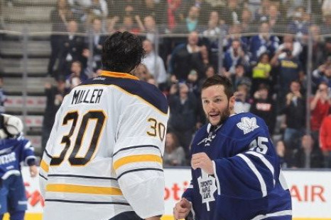 Goalie fight