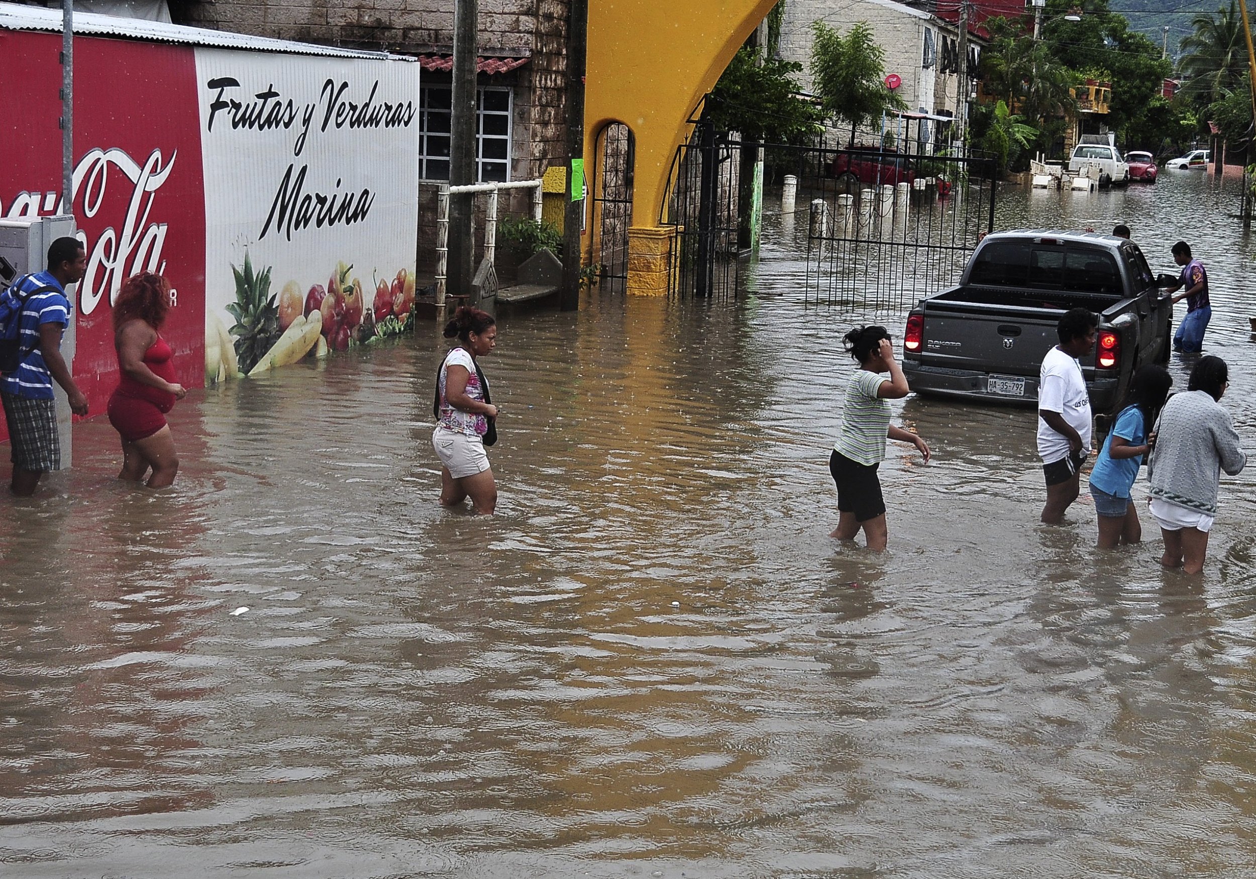 Hurricane Raymond Forms Off Mexican Coast: Acapulco Faces Further Flooding