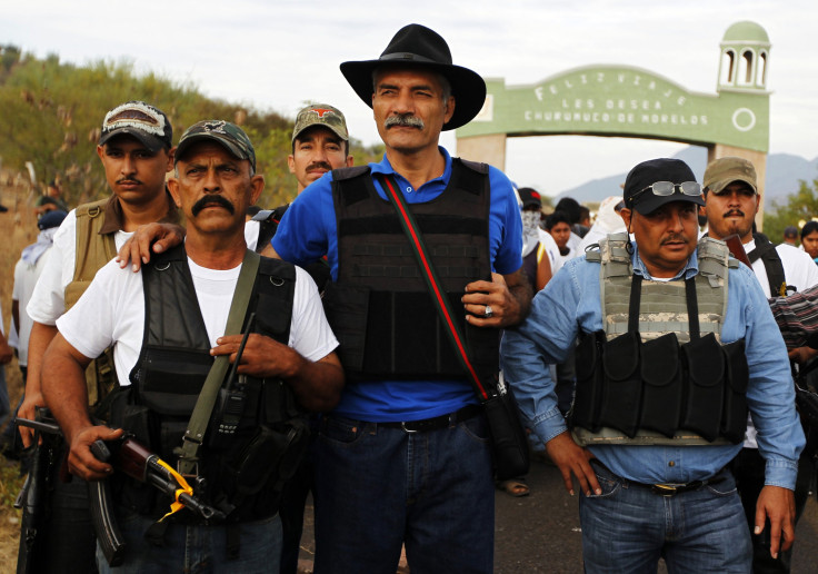 Autodefensa board leader Jose Manuel Mireles and militia members.