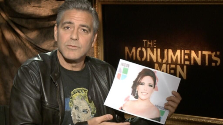 George Clooney "Meets" Angélica Vale