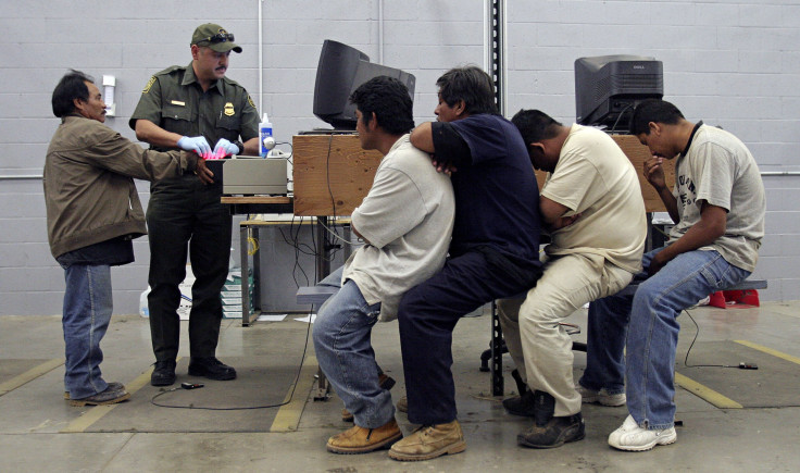 Detainees in a Nogales, AZ center.