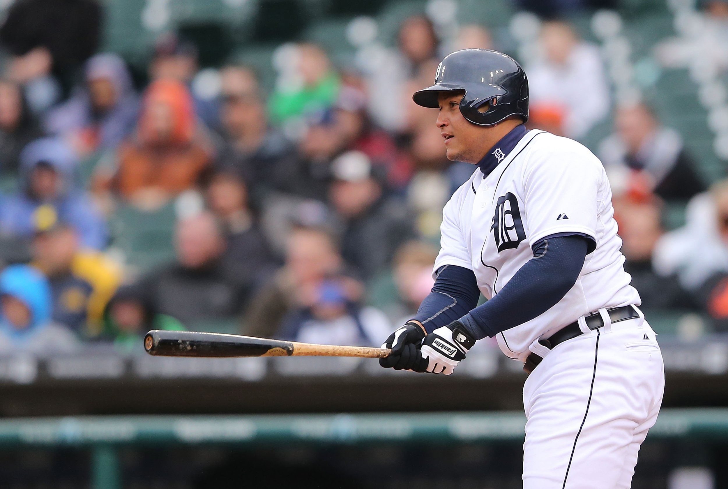 Miguel Cabrera Update Detroit Tigers First Baseman Gets 2 000th Hit In Team S Win [video]