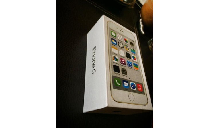 iPhone 6 Retail Packaging