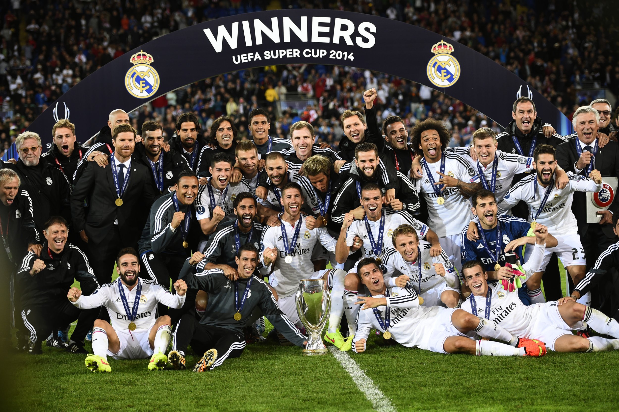 Национальный уефа. Футбольная команда Реал Мадрид. Футболисты команды Реал Мадрид. Фото команды Роналду Реал Мадрид. Команда Реал Мадрид 2014.
