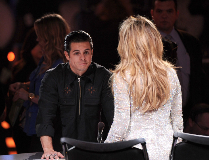 Casper Smart visits JLo