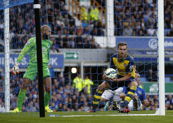 Aaron Ramsey and Tim Howard