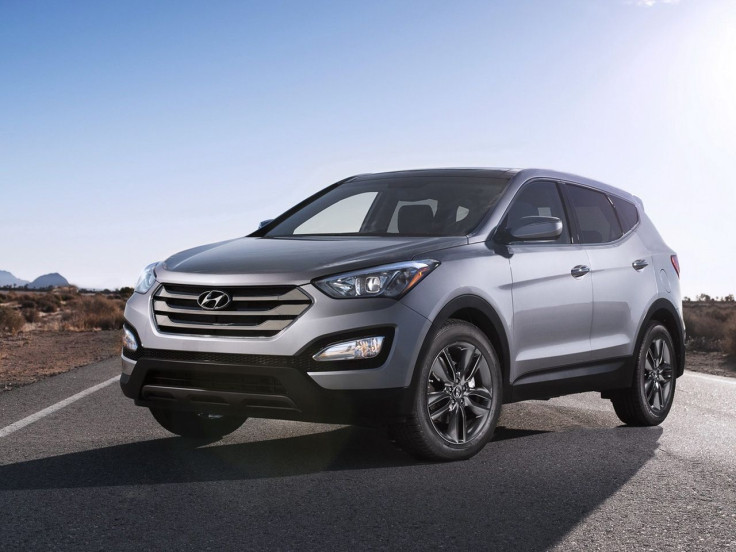 2013-Hyundai-Santa-Fe-Front-Angle