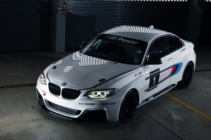 BMW M235i racing