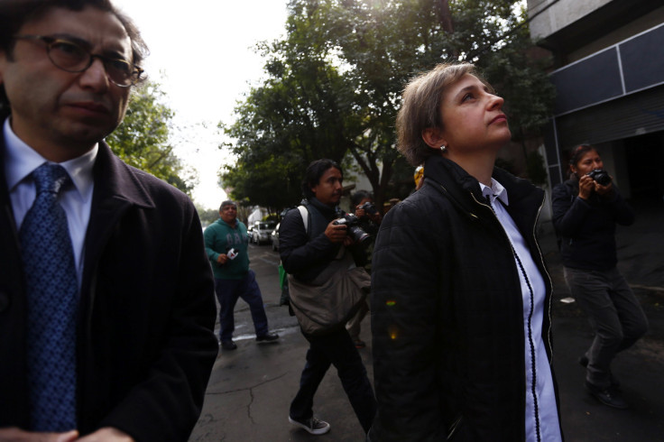 aristegui looking up