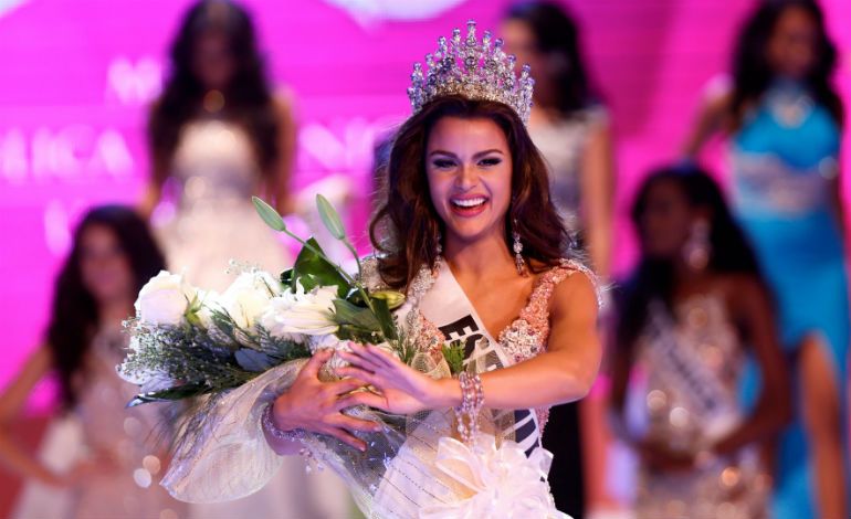 Clarissa Molina Crowned Miss Dominican Republic: 10 Things To Know ...