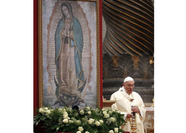 Virgen Maria y Papa Francisco
