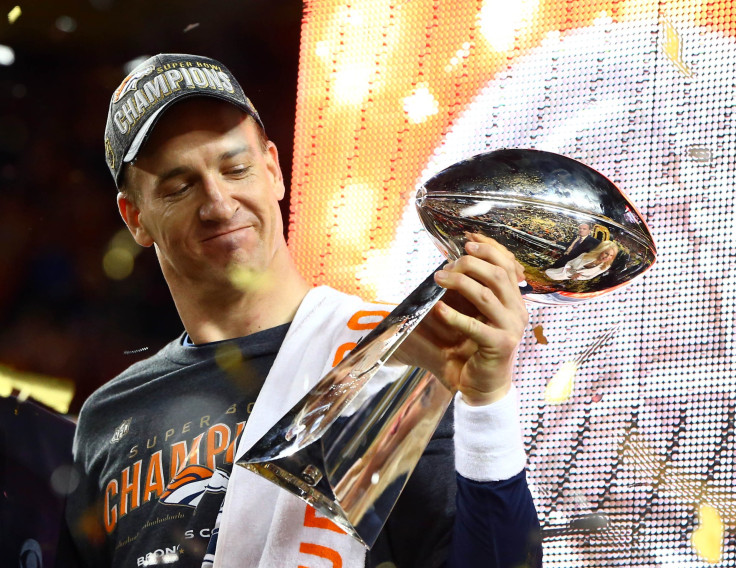 Peyton Manning Reunited with the Vince Lombardi Trophy