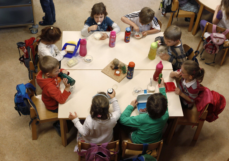 Children eat breakfast