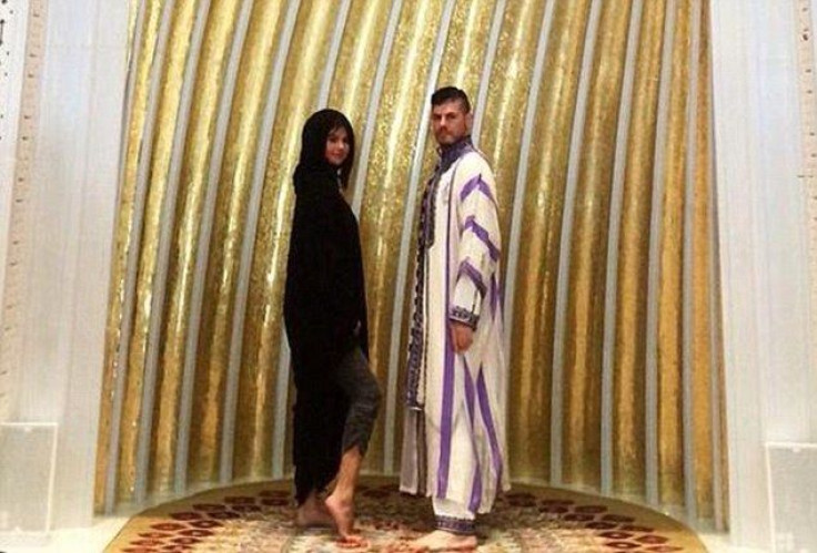 Selena Gomez, Sheikh Zayed Grand Mosque
