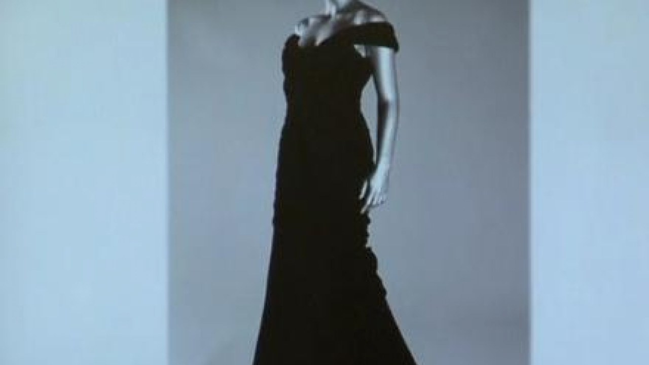princess diana black dress john travolta When Princess Diana danced with John Travolta