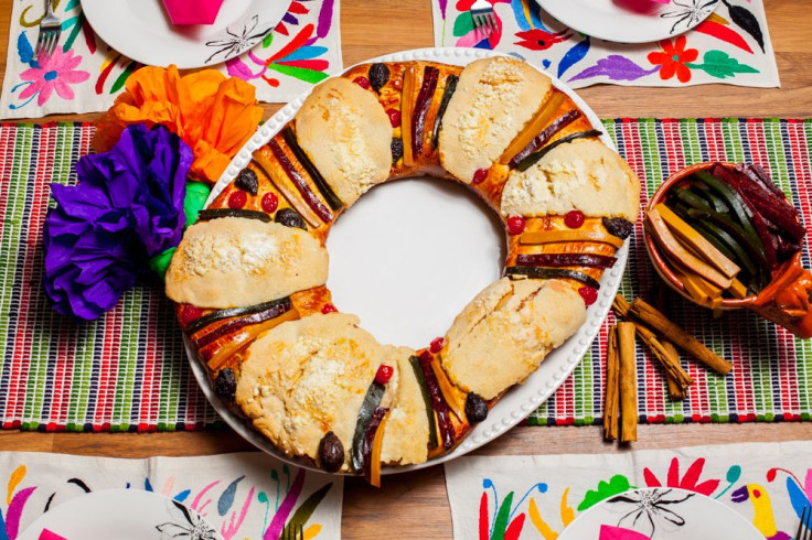 Golden Raisin Rosca De Reyes 