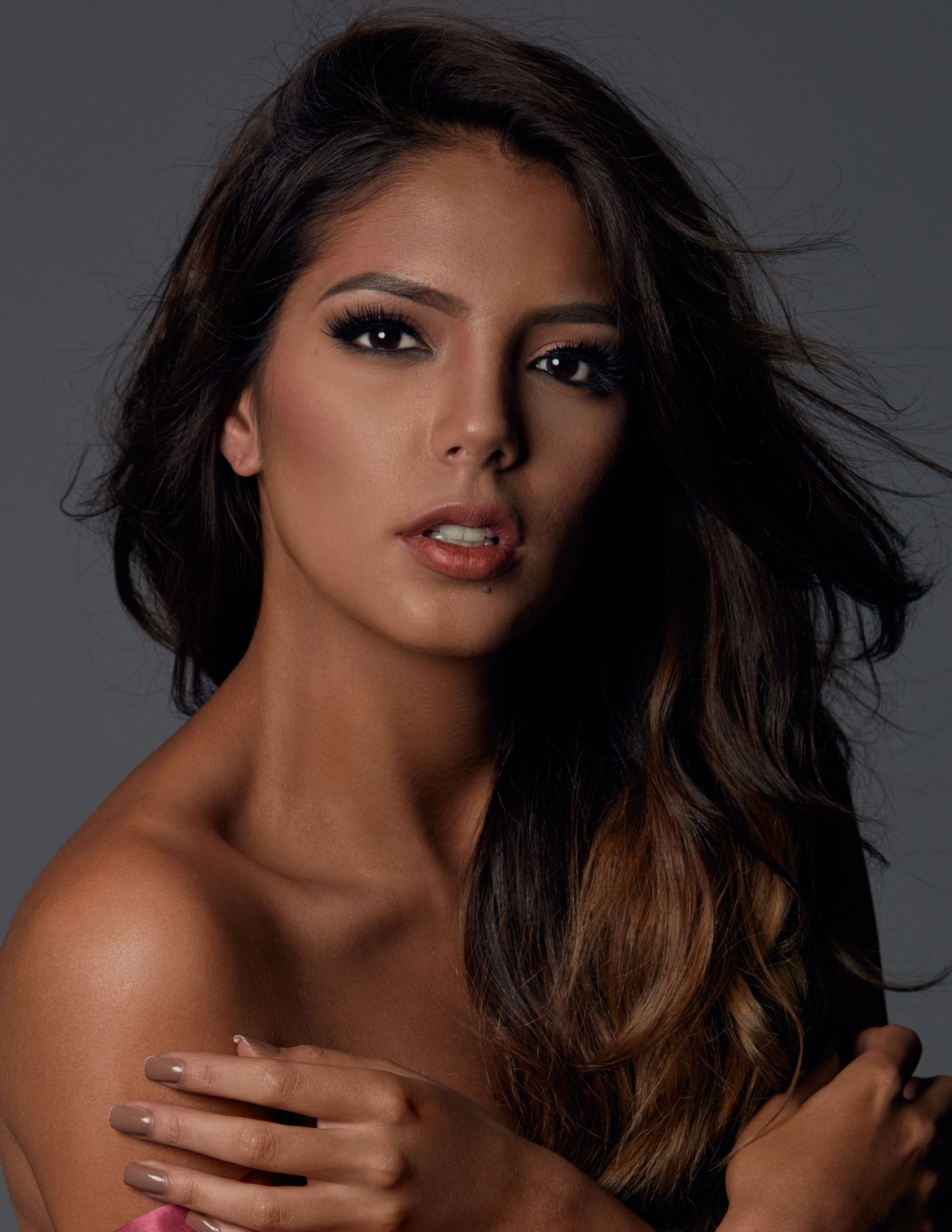 Miss Universe Calendar - Janna Loraine