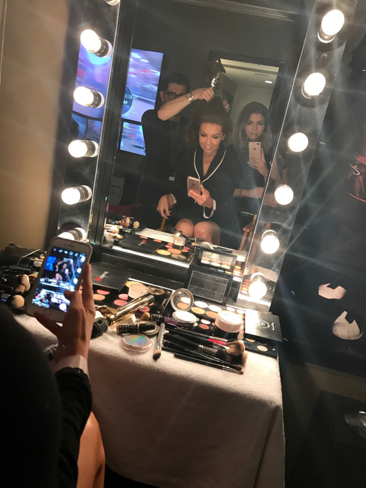 Claudia BTS with Thalia at PLN 2017