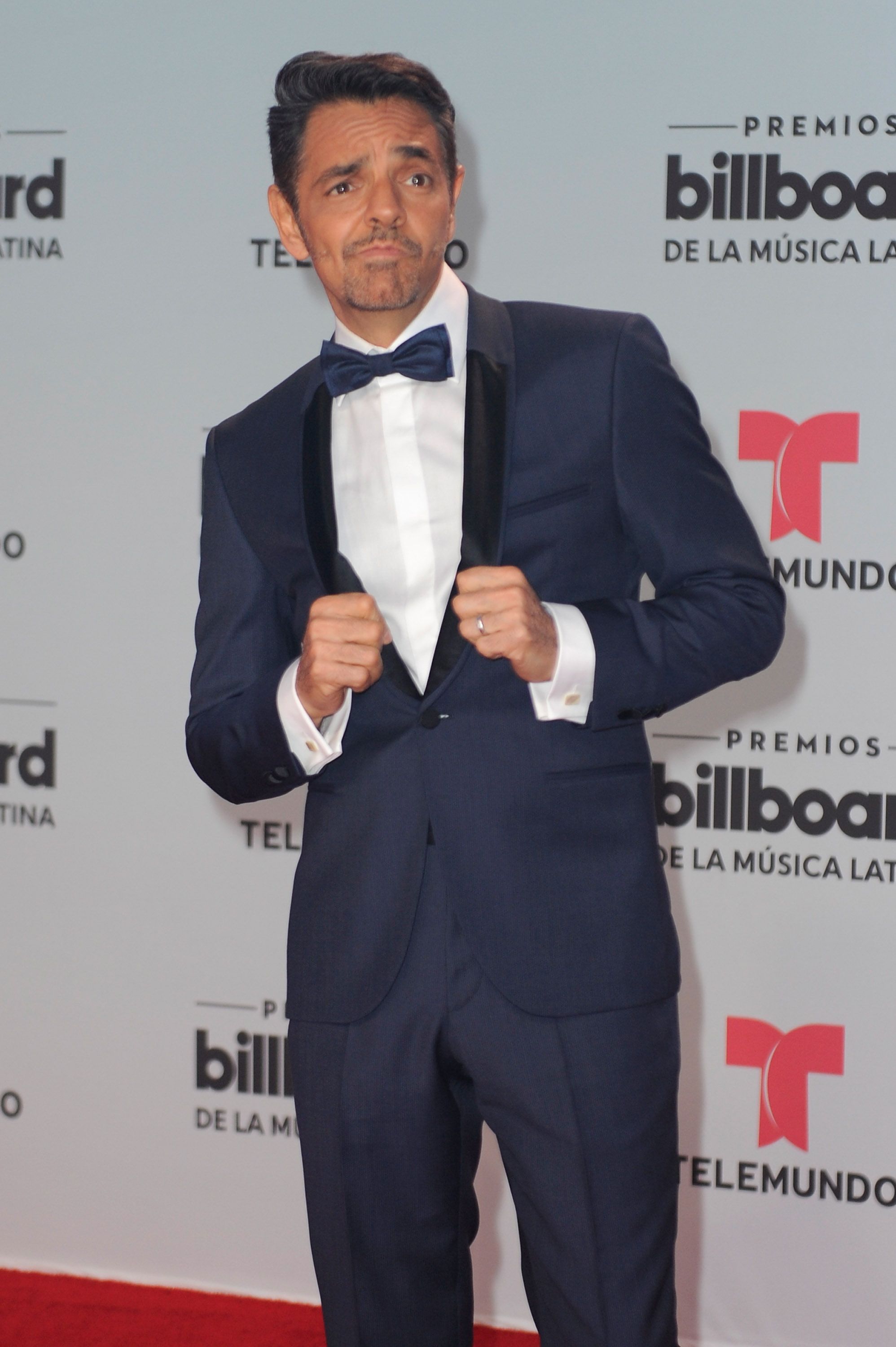 Premios Billboard 2017 Red Carpet Photos Eugenio Derbez
