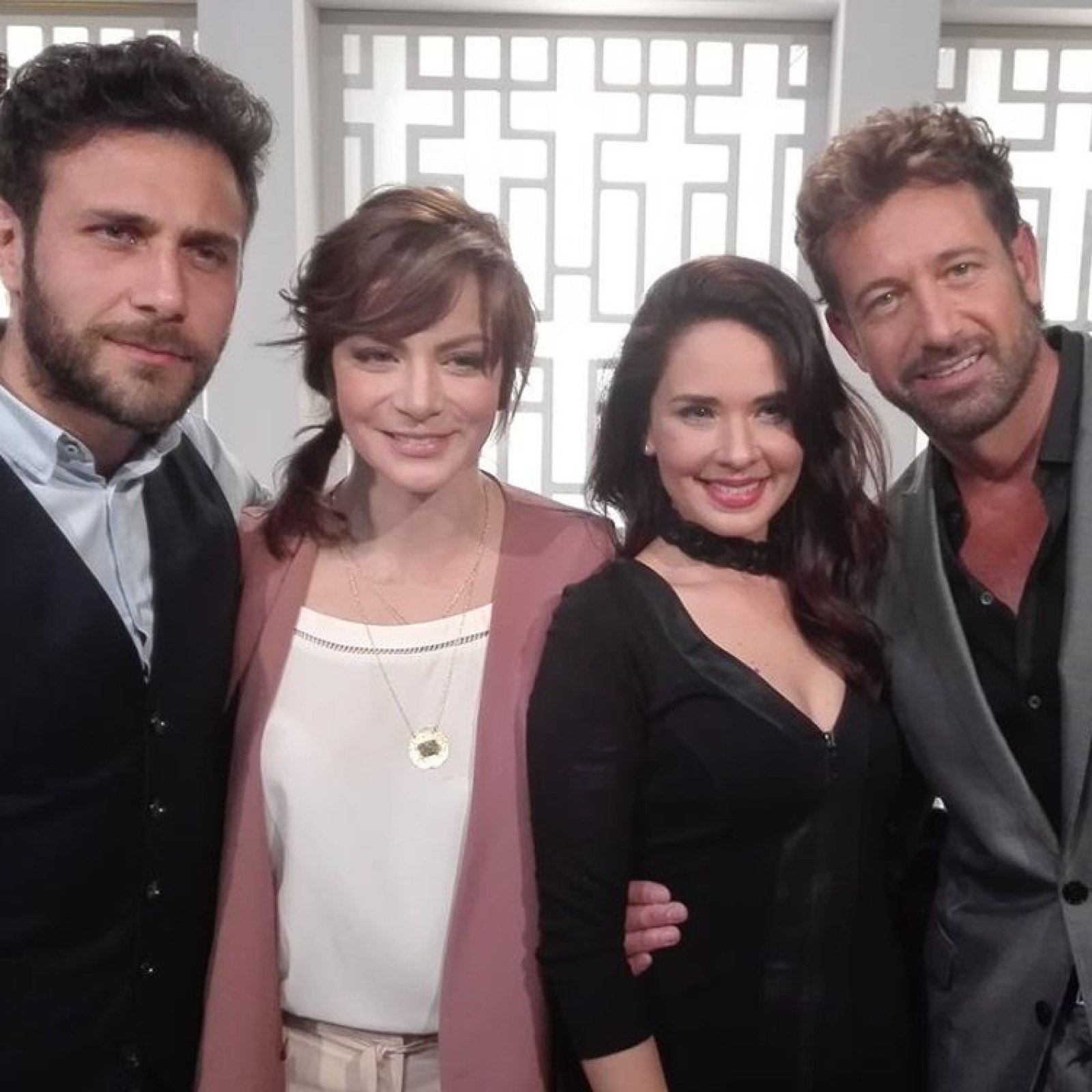 Caer En Tentacion Telenovela Silvia Navarro Gabriel Soto Star In New Televisa Univision Drama Caer En Tentacion Telenovela Silvia Navarro Gabriel Soto Star In New Televisa Univision Drama