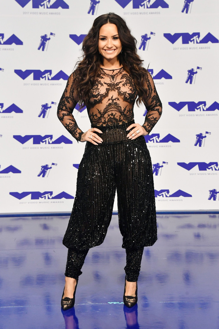 MTV VMAs 2017 Red Carpet Photos: Demi Lovato