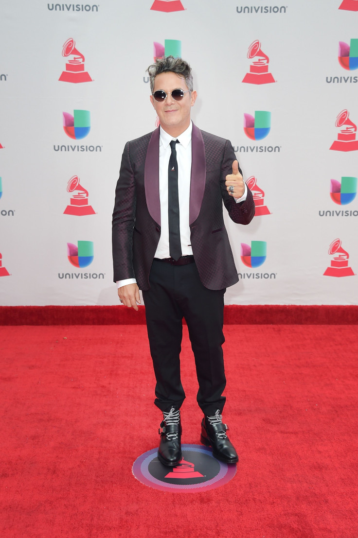 Latin Grammys 2017 Red Carpet Photos: Alejandro Sanz