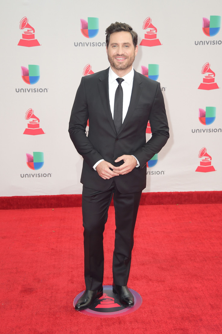 Latin Grammys 2017 Red Carpet Photos: Edgar Ramírez