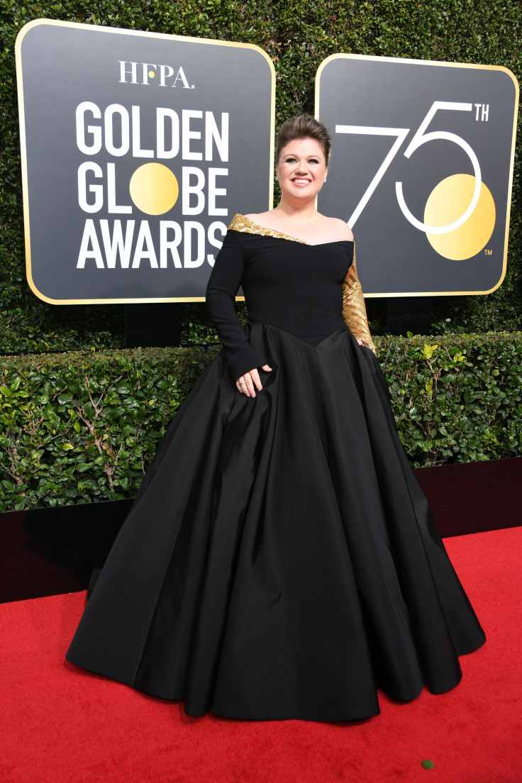 Golden Globes 2018 Red Carpet Photos: Kelly Clarkson