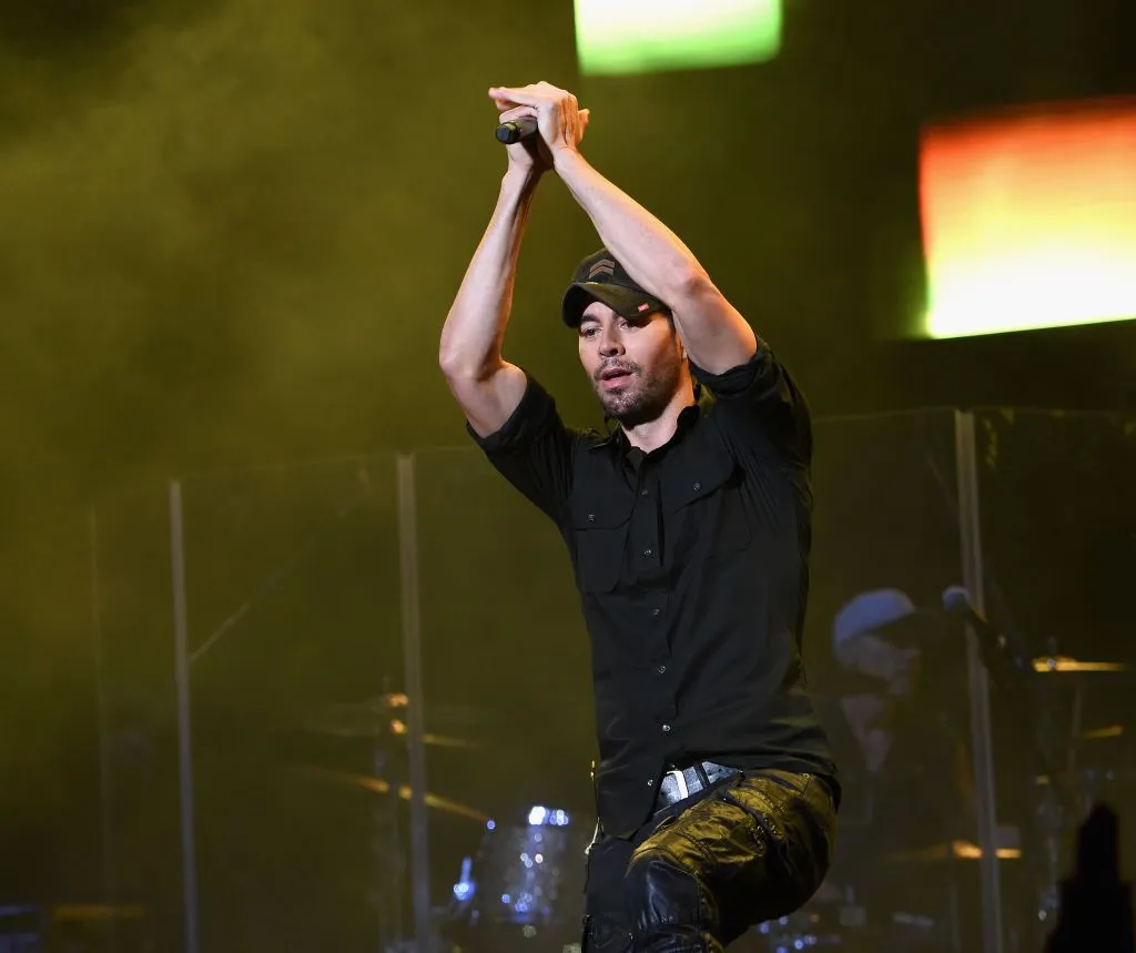 Enrique Iglesias And Anna Kournikova's Love Story Began With This Song - Vimarsana News