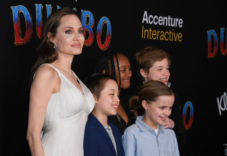 Angelina Jolie, Knox, Zahara, Vivienne and Shiloh Jolie-Pitt