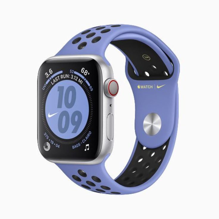 Apple_watch_series_5-nike-sports-band-royal-pulse-black-091019_carousel