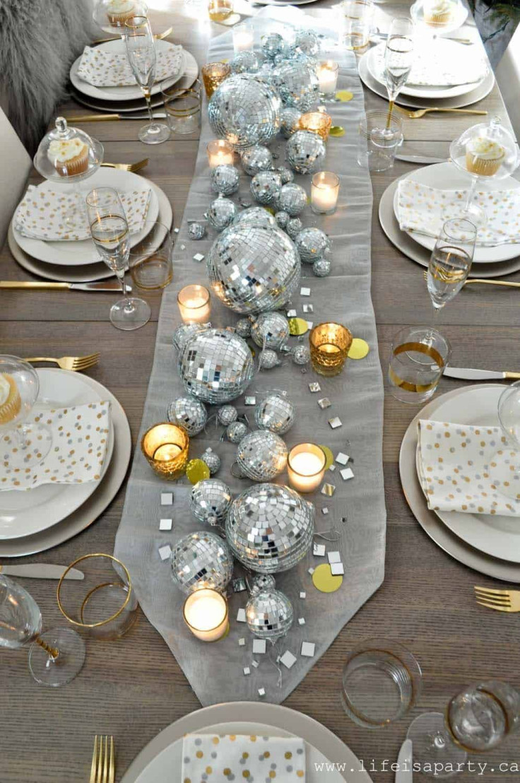 New-Years-Eve-Party-Decor-Ideas-01-1-Kindesign
