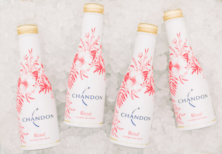 Chandon AluMini Rose Lifestyle Image