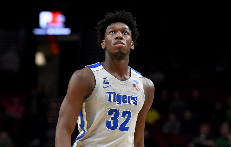 James Wiseman #32 of the Memphis Tigers 