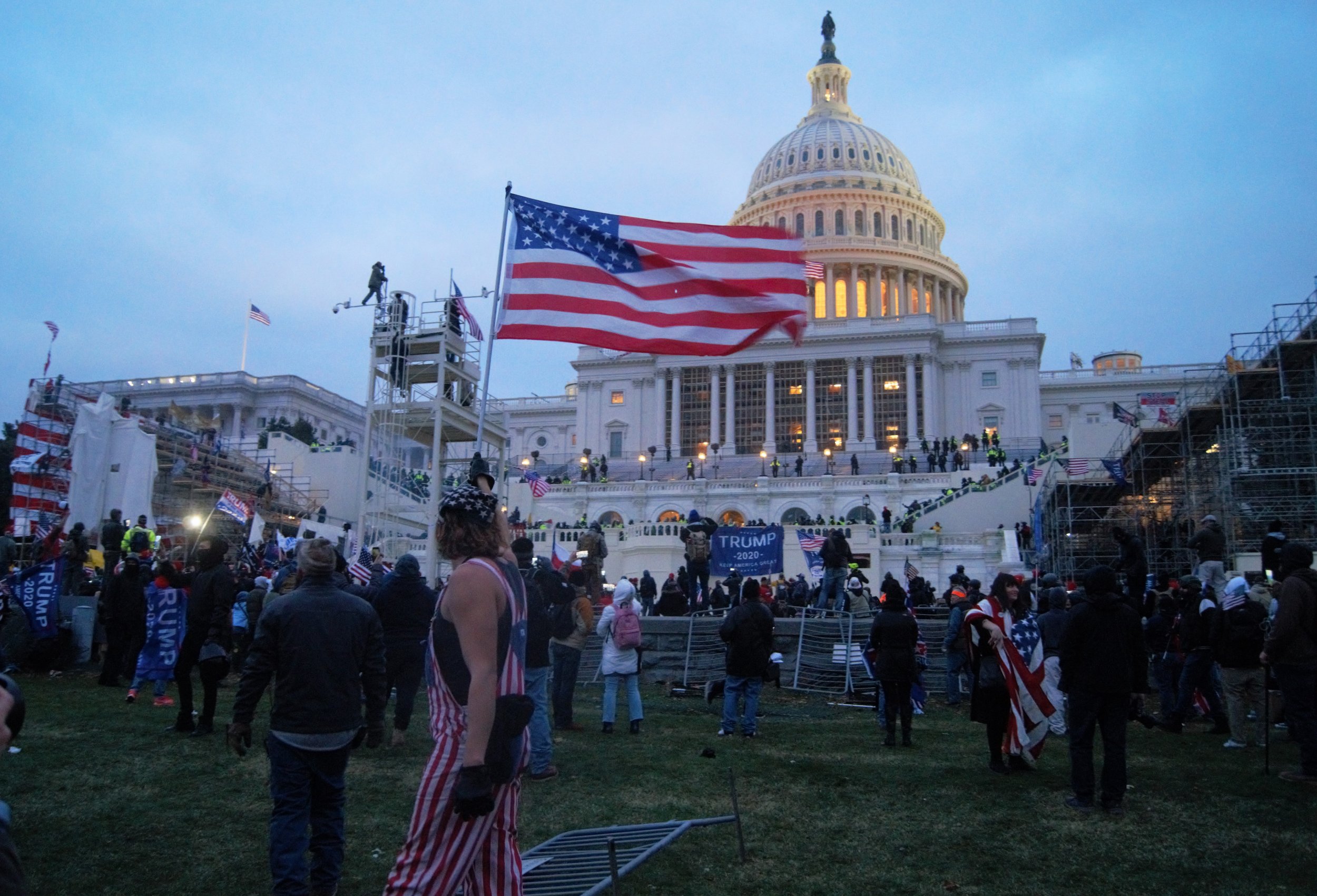 houston-man-arrested-for-capitol-riot-accused-of-whipping-and-pepper