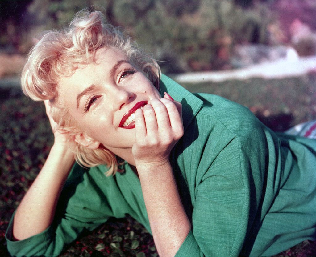 Shocking New Book Claims Marilyn Monroe Was Murdered By Robert Kennedy 