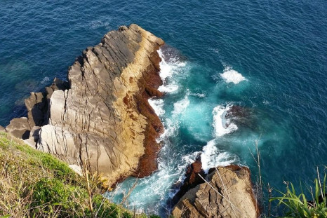 cliff japan