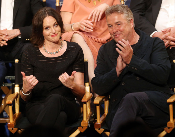 Actress Jorja Fox (L) and actor William Petersen