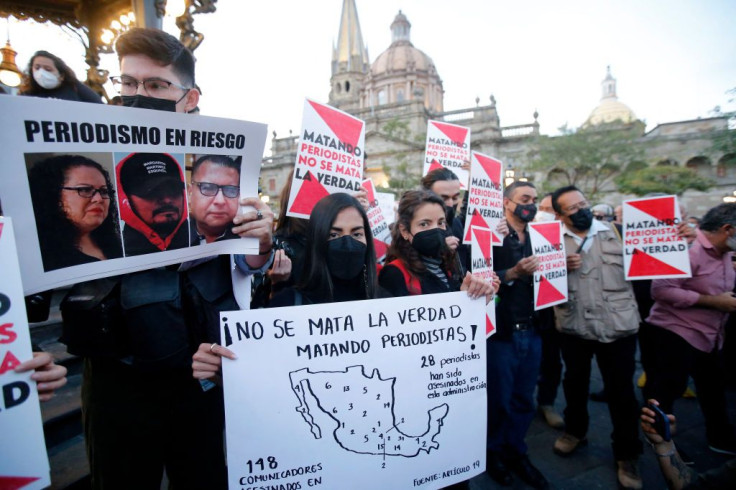 Journalists protesting murder of journalists