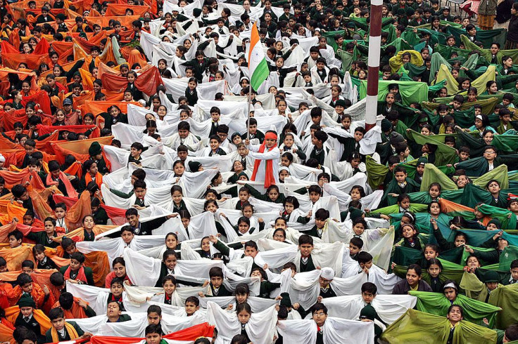 Indian schoolchildren, dressed in colour