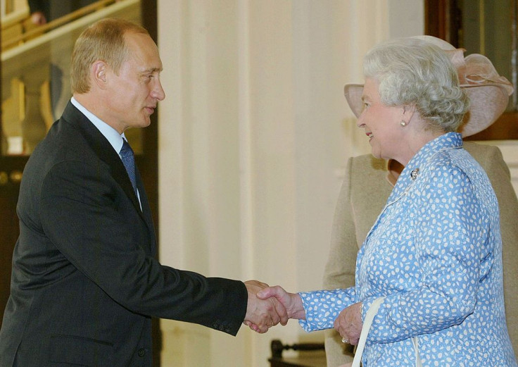 File picture of Queen Elizabeth and Vladimir Putin