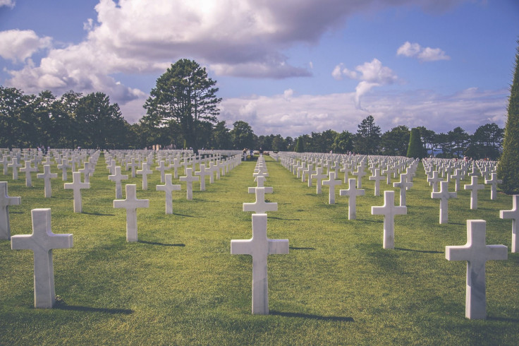 graveyard-g78223ac84_1920