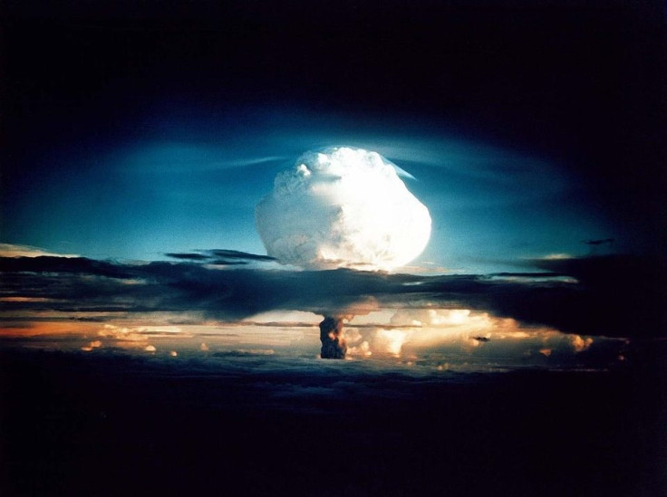 hydrogen-bomb-63146_960_720