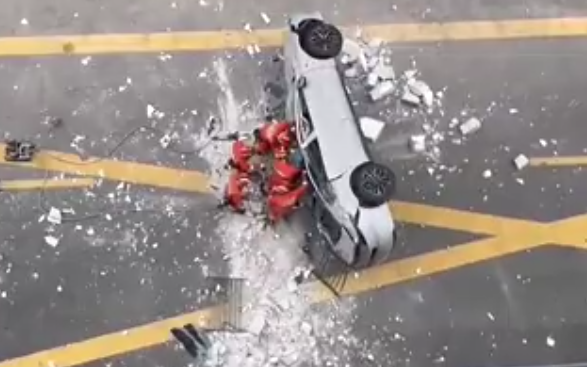 Nio electric car falls from third floor office