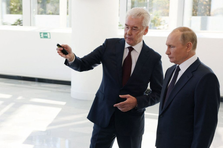 Vladimir Putin and Mayor Sergei Sobyanin